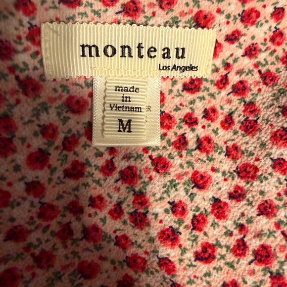 Pink floral tiered midi dress with V-neck and flutter sleeves - Picture 3 of 4